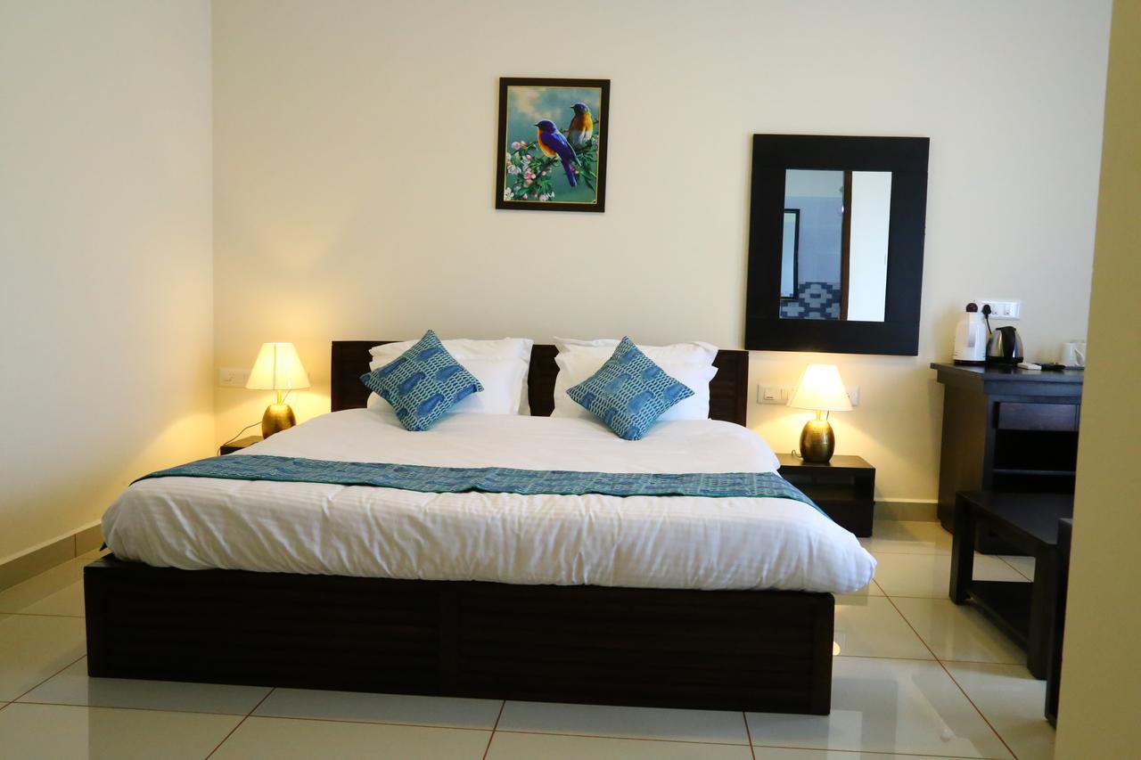 Kohinoor Hotel Alwaye Luaran gambar