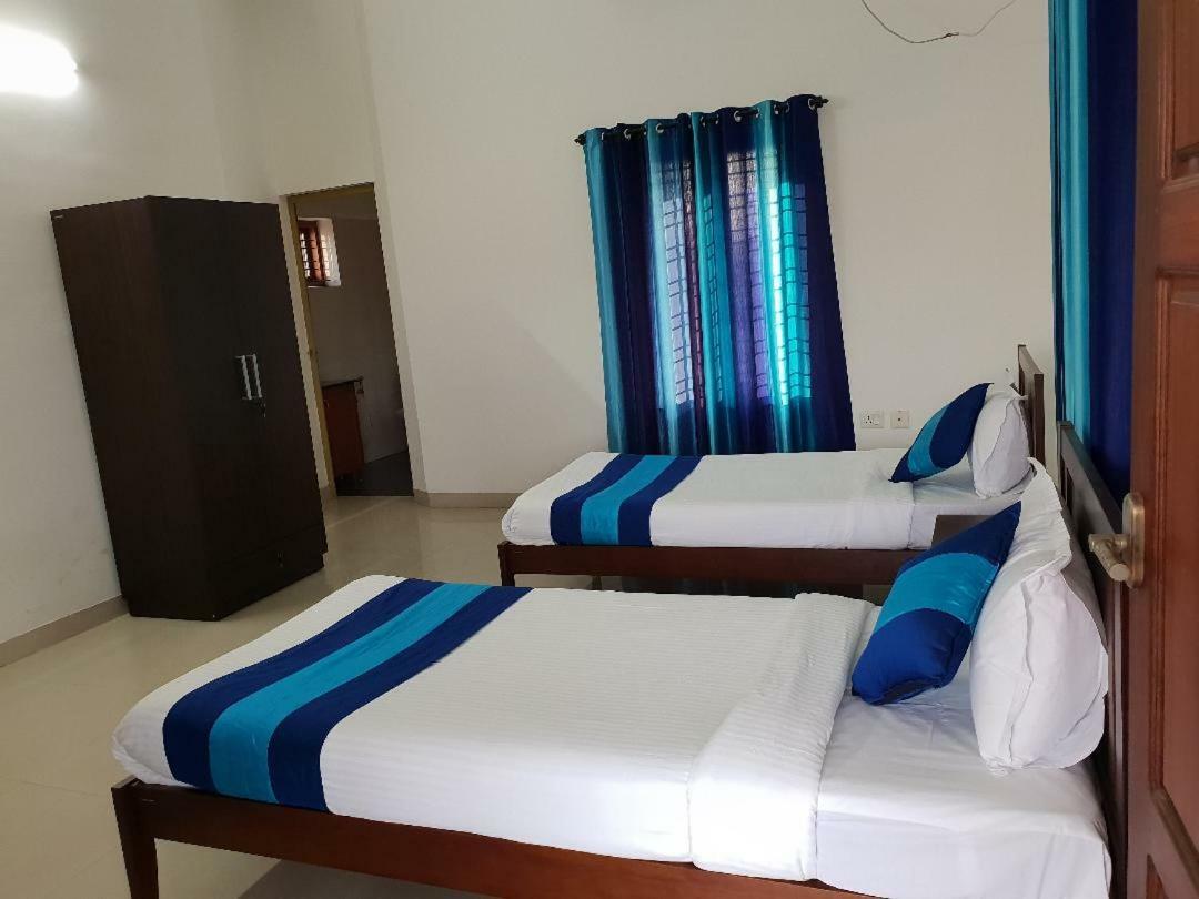 Kohinoor Hotel Alwaye Luaran gambar